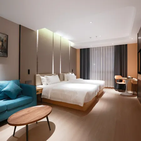 Yichun Meishu Hotel