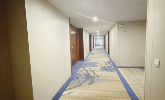 Danyang Binjiang Business Hotel