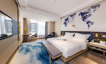 Doubletree Jingan Hotel (Shuangjiang County People's Government Branch)