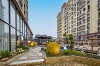 Guang'an Huameixi Hotel(Qianfeng District Sports Center) Отели в г. Гуанан
