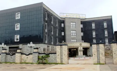 Brighton Hotel and Suites Hotels near Emmanuel Baptist Church, Odo Ona, Apata, Ibadan