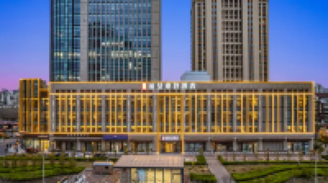 Rezen Dong Hotel (Tianjin Aoti Zhongxin Wangdingdi Subway Station) Hotels near Party School of CPC Tianjin Municipal Committee