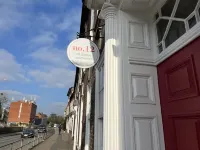No.12 Self Check-in Apartments Hotels in Doddenham