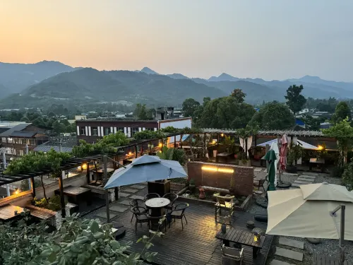 Shifang Jianjiang Bieyuan Homestay - Vuoristonäköala