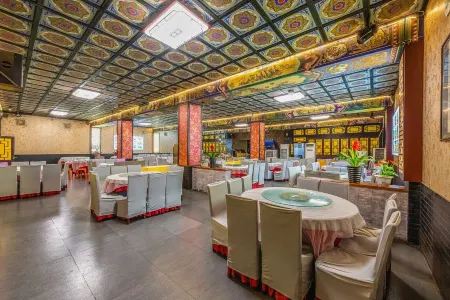 Qilong Villa, Wutai Mountain Отели рядом с достопримечательностью «Baiyun Temple»