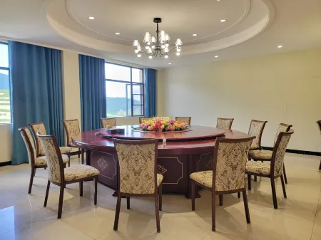 Ziyunju Homestay Отели в г. Баокан