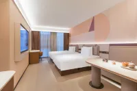 Orange Hotel (Shanghai Luoyang Road Outer Ring Road Subway Station) Hotels in Shanghai South Railway Station Area