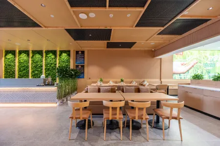 TRUE GO Hotel (Beijing Fangshan Liangxiang Station Longhu Tianjie Branch） Отели рядом с достопримечательностью «Haotian Park»