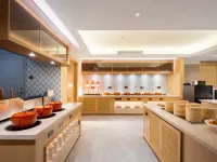 Vienna Hotel (Erdao Baihe Town Branch) - Breakfast