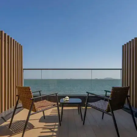 Qingdao Laoshan Yue Matchic Resort · TaoHuaWu