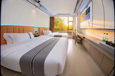 Kalman Intelligent Light Luxury Hotel (Guilin Two Rivers and Four Lakes Dongxi Lane Branch) Hotels in Guilin