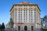 Hampton by Hilton  Yining のホテル