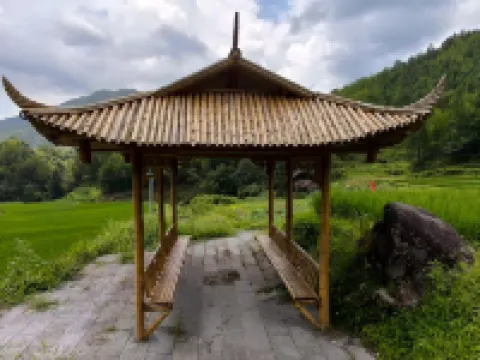 Mingshi Mountain Lodge