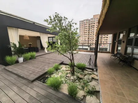 Xinzhou Huajianji Homestay (Kailai Xinyue Shopping Plaza) Отели рядом с достопримечательностью «Yunzhonghe Hot Spring Tourist Resort»