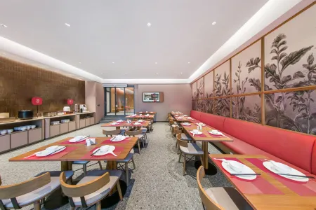 Shankee Coffee Style Hotel (Panzhihua Miyi Time Water Street) Отели в г. Мии