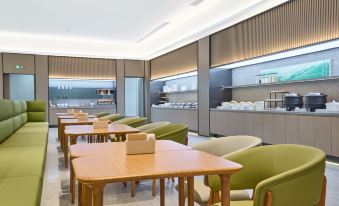 JI Hotel (Zhaoqing Seven Star Crags East Gate Plaza Hengyu City)