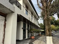 Jiuyue Hotel (Xuehu Branch)