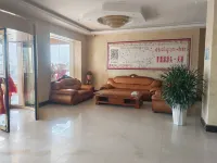 Shangri-La Hotel - parking