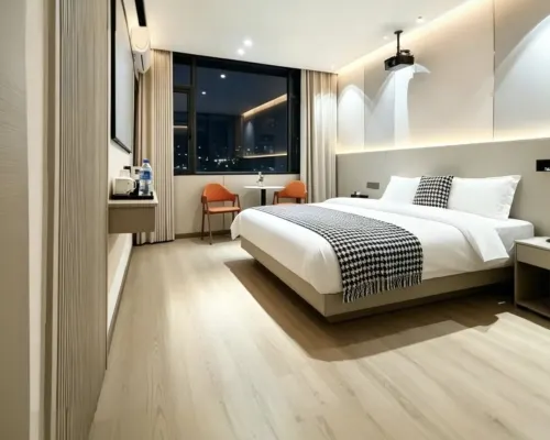 Tongxin Homestay (Kunming Railway Station Shuangqiao Night Market Style Street) Hotels near Fude Station