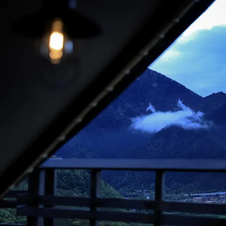 Jingfan Qizanggou Wilderness Luxury Tent Homestay