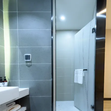Shankee Tea Style Hotel (Mianyang City Fucheng District High-speed Railway Station)