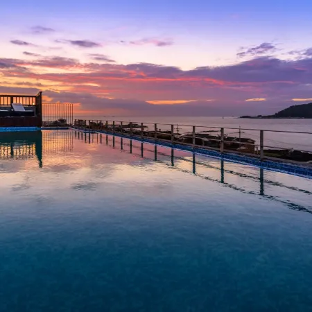 Aguila Hotel Jeju Oceano Suite Отели рядом с достопримечательностью «Пляж Хёпчже»