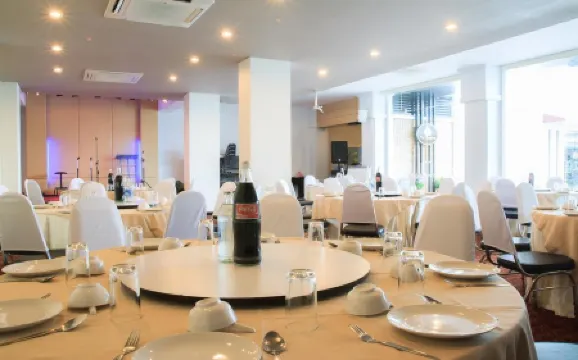 The Singora Hotel Отели в г. Сонгкхла