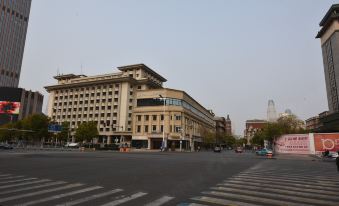 Lavande Hotel (Tianjin Xiaobailou Metro Station Wudao Cultural Tourism Zone)