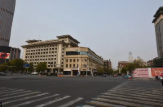 Lavande Hotel (Tianjin Xiaobailou Metro Station Wudao Cultural Tourism Zone)