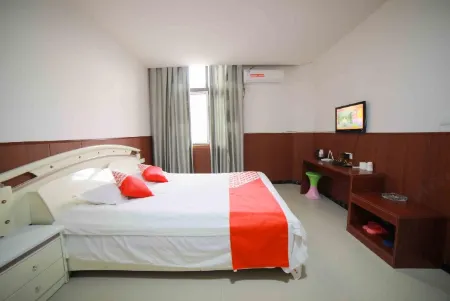 Nanhua gate hotel, mengcheng Отели рядом с достопримечательностью «Kunpeng Park»