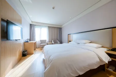 Hi Sen Boutique Hotel (Shanghai Huangxing Road) Отели рядом с достопримечательностью «Fudan University Handan Road Stadium»