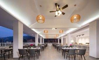 Xishuangbanna Yunzhi Designer Holiday Hotel