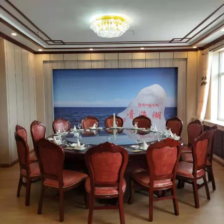 Golden World International Hotel