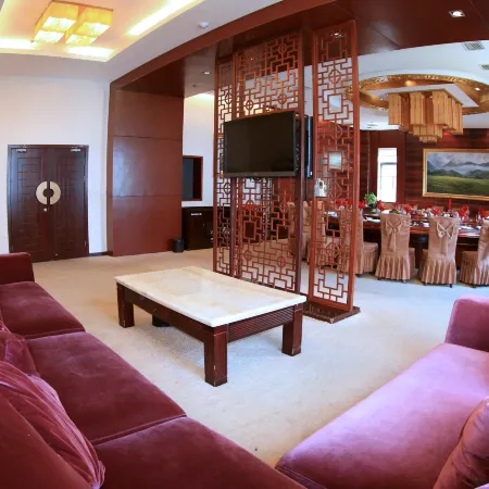 Yichun Jing'an · Changlv Qinlu Jiuling Hot Spring Hotel (Kuangzhong Garden)