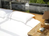 Yayunju Inn Отели рядом с достопримечательностью «Парк Ориентал-Лэнд»