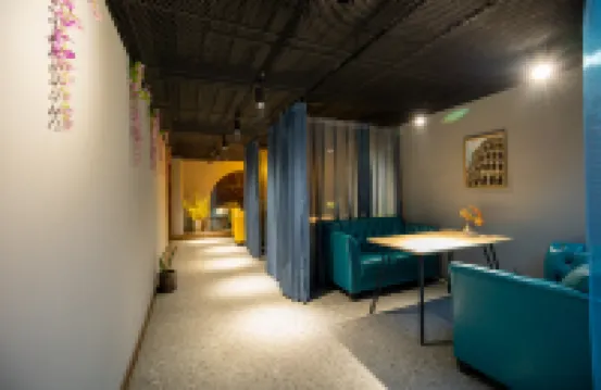 千百度酒店（河南博物院國貿360店）