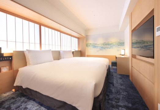 리치몬드 호텔 로비 정원