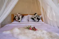 Zhaosu Yunbao Ranch Wild Luxury Camp - ที่มีบาร์