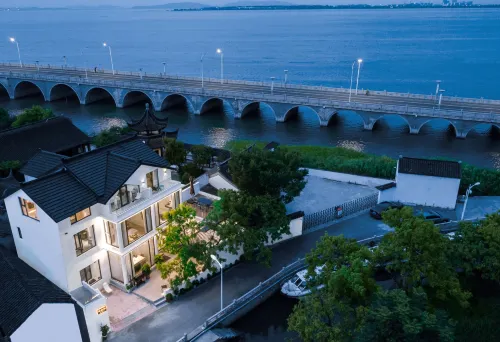 Suzhou Lushan Su B&B (Luxinwan Branch)