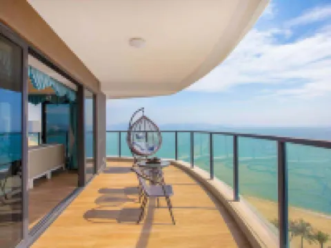Dolphin Bay Resort Apartment (Shanwei poly Jinting Bay store) Hotels near South China Normal University (Shanwei Campus)