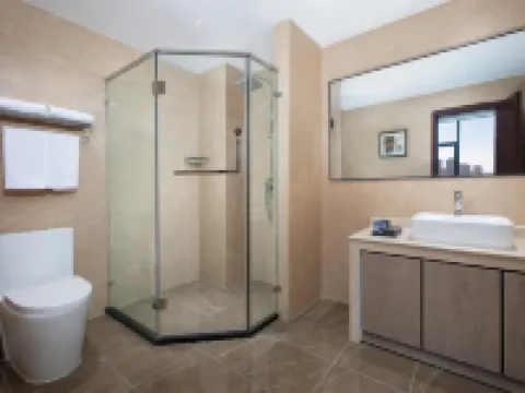 Ramada Encore by Wyndham Linqu Downtown Hotels in Linqu