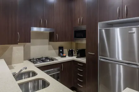 Meriton Suites Pitt Street