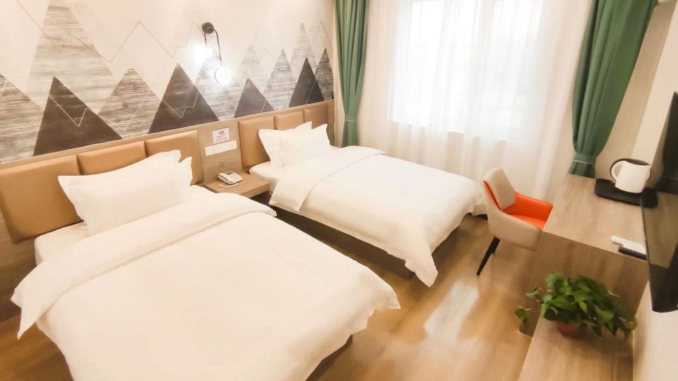 Huatong Four Seasons Hotel