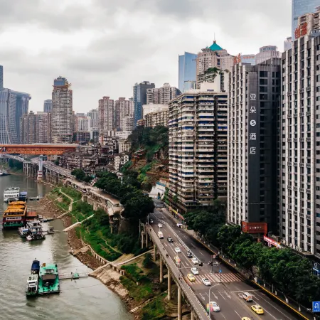 Atour S Hotel Chongqing Jiefangbei Hongyadong  riverview Отели рядом с достопримечательностью «Монумент освобождения»