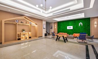 Campanile Hotel (Shenzhen Dalang Business Center Yangtai Mountain East Hotel)