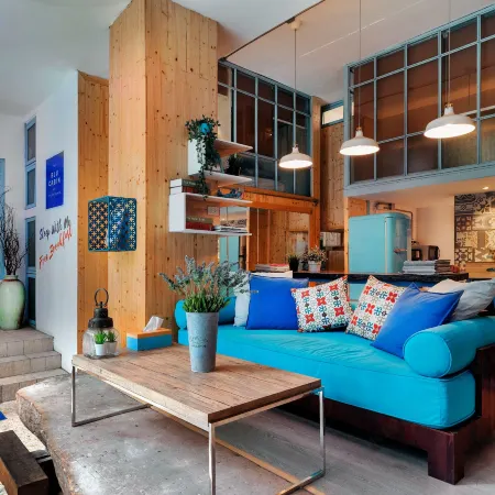 Blu Cabin Ari Stylish Gay Poshtel Отели рядом с достопримечательностью «Станция BTS Ари»