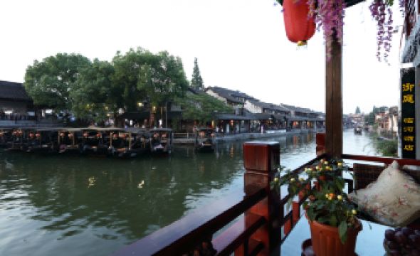 Regalia Riverside Boutique Hotel