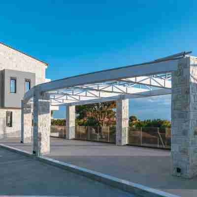 Cocooning Suites by Blue Carpet Hotel Exterior