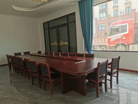 Youyijia Hotel Отели рядом с достопримечательностью «Liuzi Suitang Dayunhe Matou Ruins»