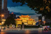 Kunming Jinlangyuan Hotel (Nanping Pedestrian Street Jinma Bijifang Branch) - 3-نجوم